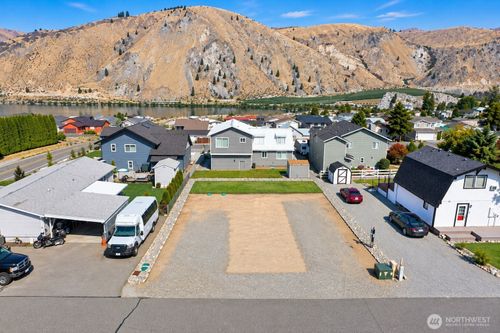 125 E Entiat Dr, Orondo, WA, 98843-9711 | Card Image