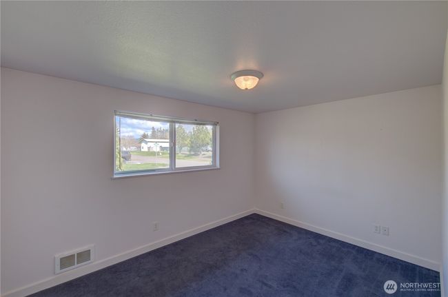 Apartment bedroom #2 | Image 34