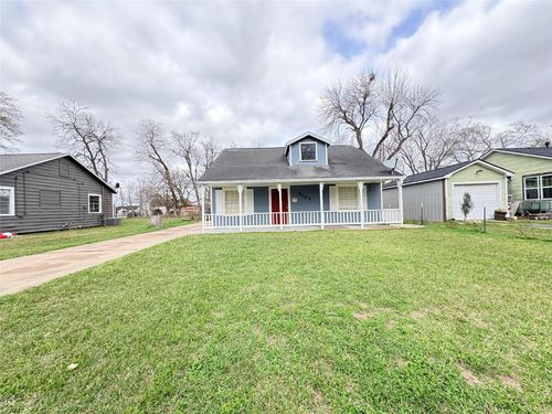 3103 9th St, Bay City, TX, 77414-5441 | Card Image