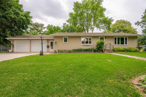 225 N Davis Ave, Litchfield, MN, 55355-2325 | Card Image