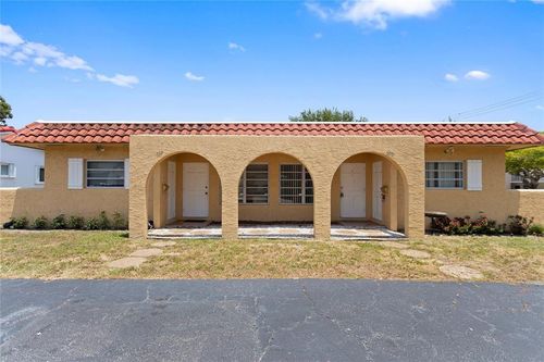 697 Ipswich St, Boca Raton, FL, 33487-3910 | Card Image