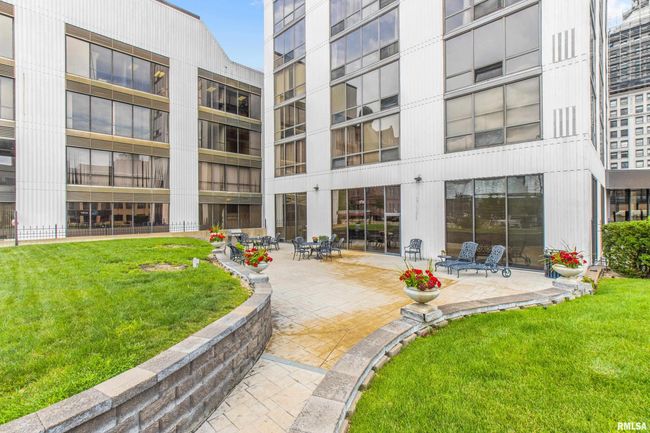 W5W - 125 Sw Jefferson Ave, Condo with 2 bedrooms, 2 bathrooms and null parking in Peoria IL | Image 26