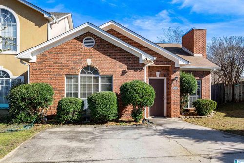 109 Canyon Trl, Pelham, AL, 35124-4804 | Card Image