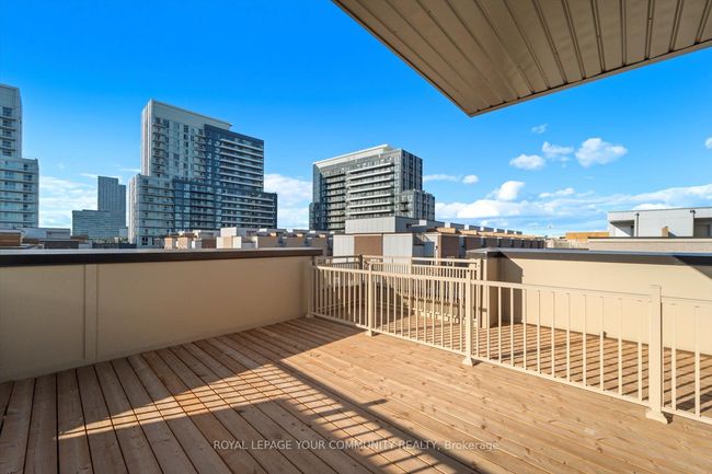 TH300 - 250 Interchange Way, Condo with 3 bedrooms, 3 bathrooms and 1 parking in Vaughan ON | Image 22