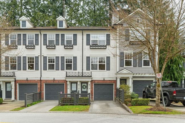 9 - 102 Fraser Street, Townhouse with 3 bedrooms, 2 bathrooms and 4 parking in Port Moody BC | Image 1