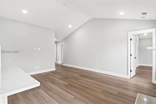 21 Hawthorne Ct, House other with 4 bedrooms, 2 bathrooms and null parking in Bluffton SC | Image 8