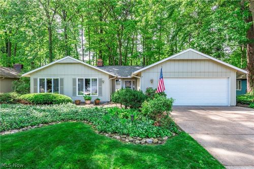 5920 Mills Creek Ln, North Ridgeville, OH, 44039-2540 | Card Image