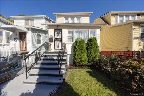 4418 Bruner Ave, Bronx, NY, 10466-1214 | Card Image