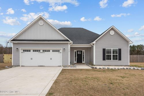 112 Village Creek Dr, Maysville, NC, 28555-7099 | Card Image