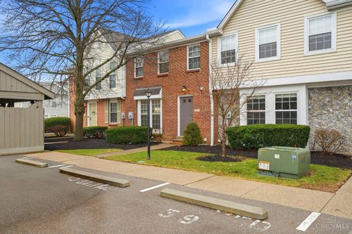 8061 Highfield Court, Sycamore Twp, OH, 45242 | Card Image