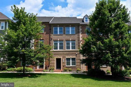 409 Hydrangea Pl, GAITHERSBURG, MD, 20878-4060 | Card Image