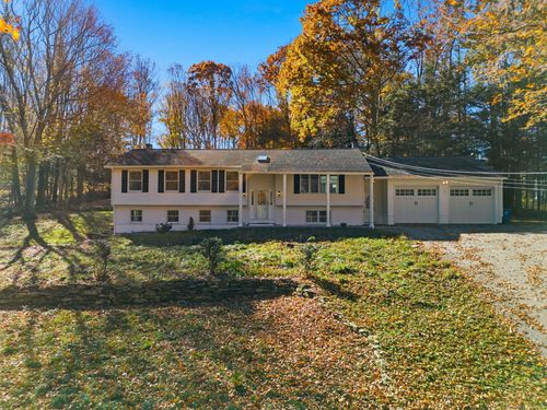 75 White Plains Rd, Norwich, CT, 06360-9472 | Card Image