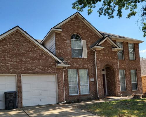 6411 Clear Pool Dr, Arlington, TX, 76018-3128 | Card Image