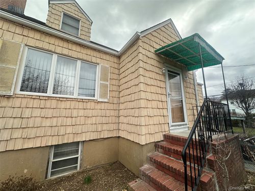 2-63 Wolfle St, Glen Cove, NY, 11542-3701 | Card Image