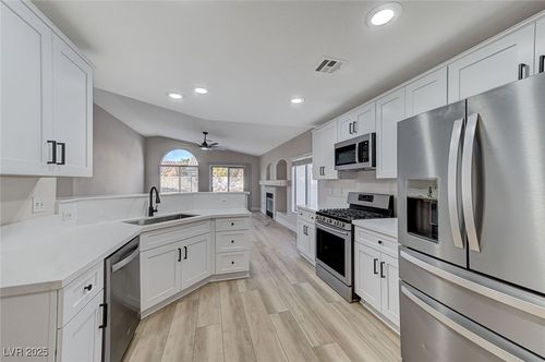1106 Emerald Stone Ave, North Las Vegas, NV, 89081-3031 | Card Image