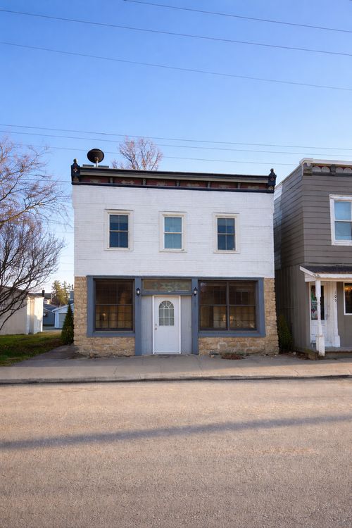1-107 W Baldwin St, APPLE RIVER, IL, 61001-9779 | Card Image