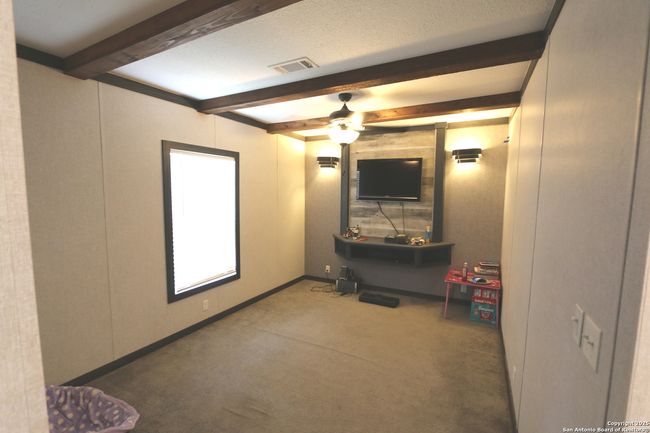 7510 Pittman Rd, House other with 3 bedrooms, 2 bathrooms and null parking in Adkins TX | Image 19