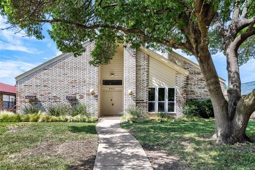 3421 Cross Bend Rd, Plano, TX, 75023-5822 | Card Image