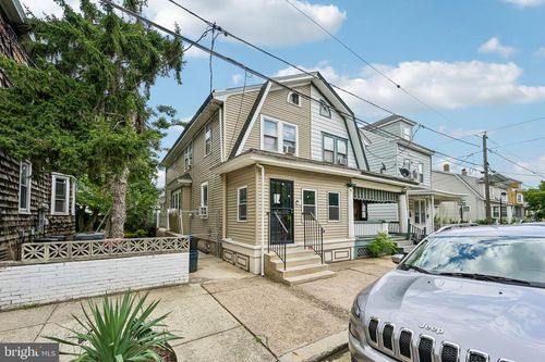 862 Fairmount Ave, Trenton, NJ, 08629-2406 | Card Image
