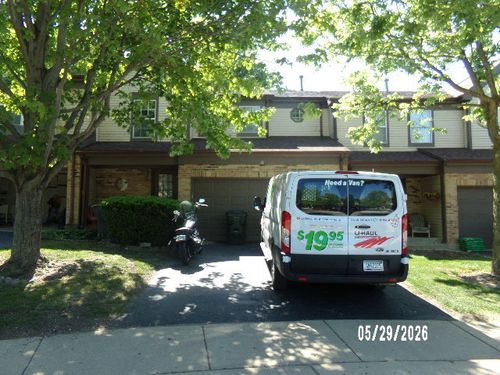 11 Oxford Ct, Algonquin, IL, 60102-3187 | Card Image