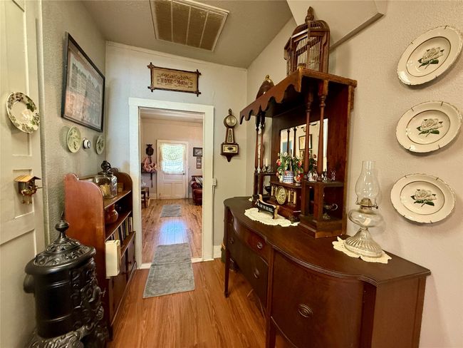 713 N Mesquite St, House other with 2 bedrooms, 1 bathrooms and null parking in Hico TX | Image 10