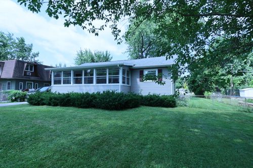 42690 N Lake Dr, Antioch, IL, 60002-7629 | Card Image