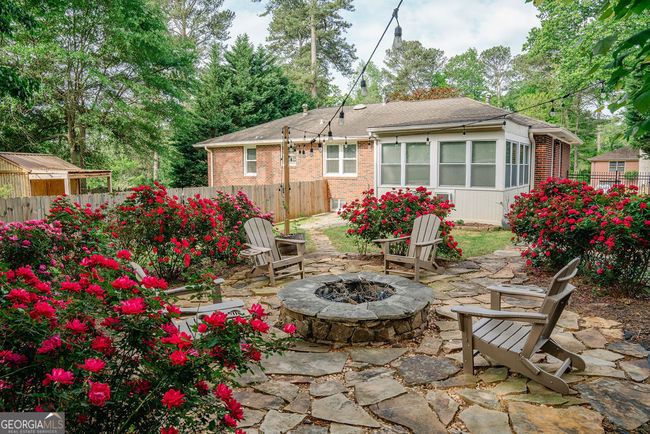 2331 Robin Ln Se, House other with 5 bedrooms, 3 bathrooms and 4 parking in Smyrna GA | Image 9