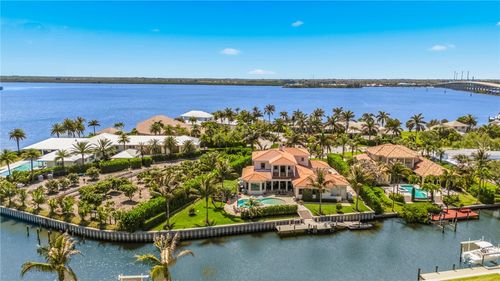 1520 Indian Bay Dr, Vero Beach, FL, 32963-5212 | Card Image