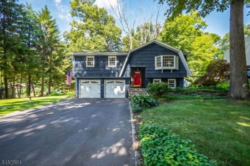 3 Jean St, Vernon, NJ, 07462-3533 | Card Image