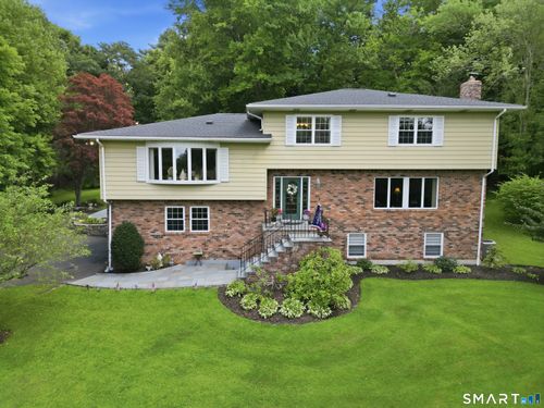 13 Paradise Ct, New Fairfield, CT, 06812-3812 | Card Image