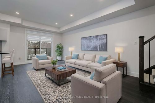 23-198 Pine Grove Rd, Vaughan, ON, L4L0H8 | Card Image