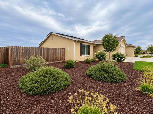 785 Dean Ct, Merced, CA, 95341-8016 | Card Image