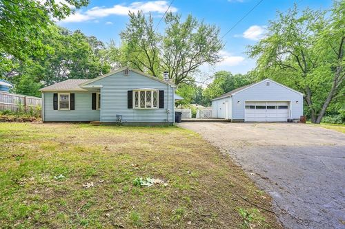 85 Bircham St, Springfield, MA, 01104-1701 | Card Image