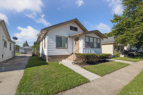 14872 Collinson Ave, Eastpointe, MI, 48021-2883 | Card Image