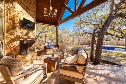 148 Copper Ridge Dr, La Vernia, TX, 78121-4794 | Card Image