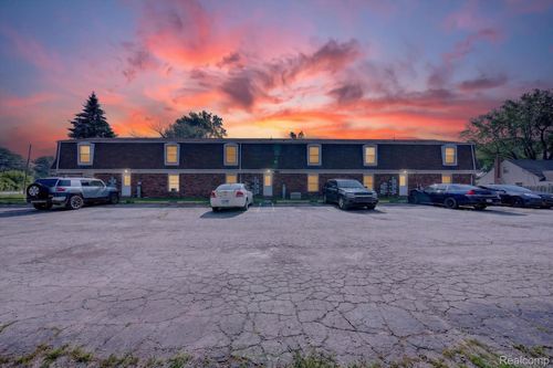 39523-39440 Muffatt St, Harrison Township, MI, 48045-1771 | Card Image
