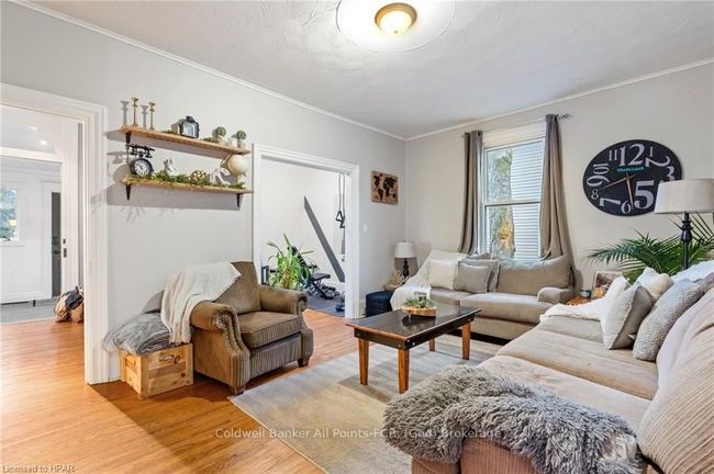 108 Trafalgar St, House other with 2 bedrooms, 2 bathrooms and 4 parking in Goderich ON | Image 9