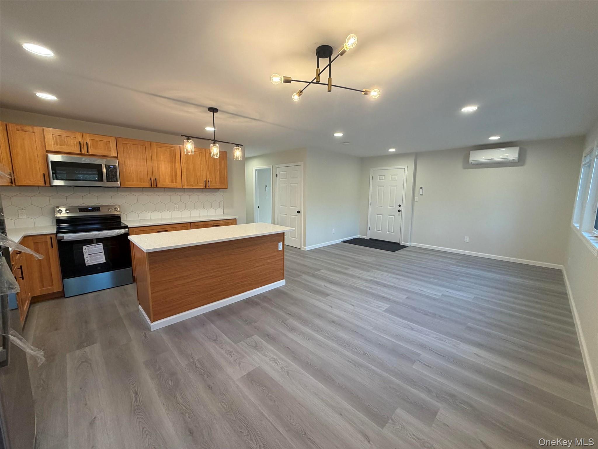 Residential Lease in North Hempstead 5