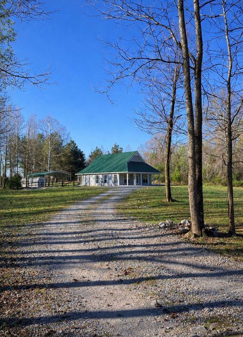 2130 Indian Mound Rd, Woodlawn, TN, 37191-9030 | Card Image