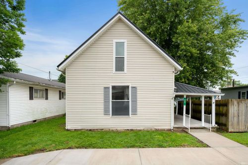 32 W Main St, Redkey, IN, 47373 | Card Image