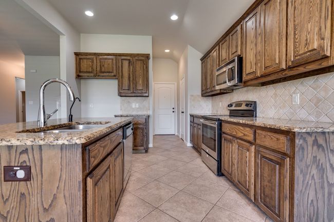 218 Windmill Dr, House other with 3 bedrooms, 2 bathrooms and null parking in Justin TX | Image 10