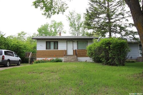 191 5th St E, Shaunavon, SK, S0N2M0 | Card Image