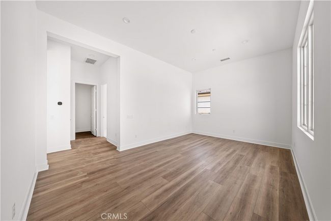 20414 W Marlow Ln, House other with 5 bedrooms, 6 bathrooms and 2 parking in Porter Ranch CA | Image 8