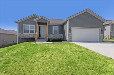 1509 Sw 10th Terrace, House other with 4 bedrooms, 3 bathrooms and null parking in Oak Grove MO | Image 1