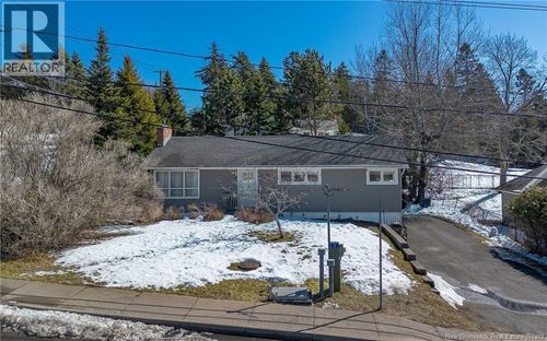 1240 Kennebecasis Dr, Saint John, NB, E2K5B1 | Card Image