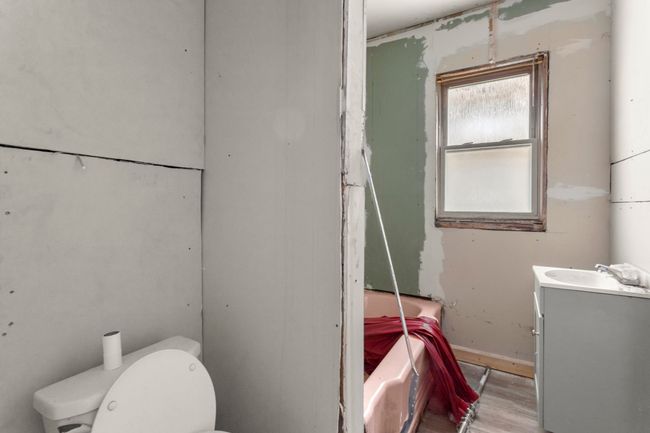 135 Stevens St, Home with 0 bedrooms, 12 bathrooms and null parking in Highland Park MI | Image 6