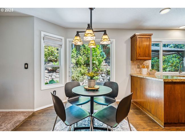 Kitchen/Nook | Image 17