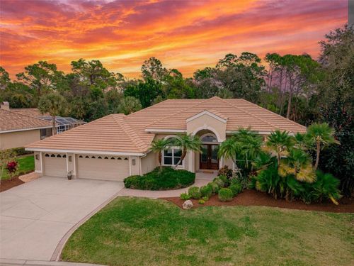 8432 Woodbriar Drive, SARASOTA, FL, 34238 | Card Image