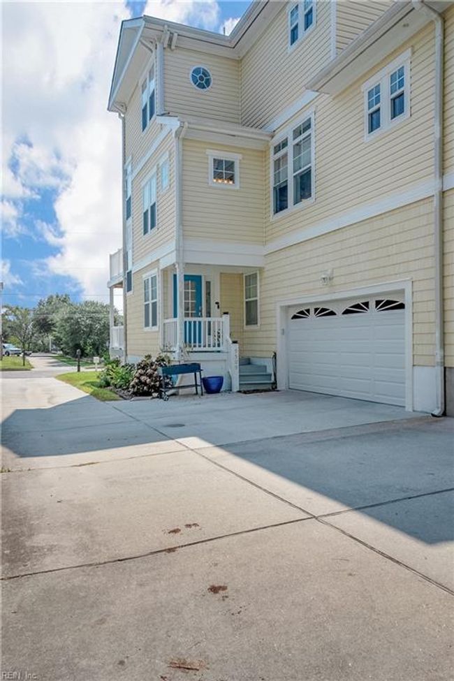 9509 14 Th Bay St, House attached with 4 bedrooms, 3 bathrooms and null parking in Norfolk VA | Image 6