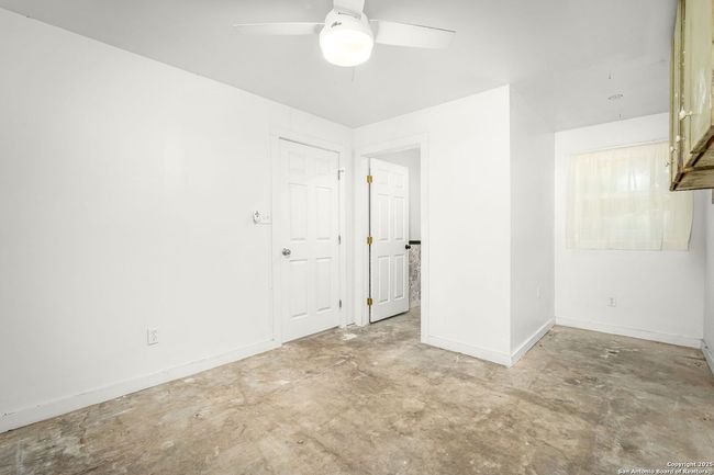 150 W Faust St, House other with 2 bedrooms, 3 bathrooms and null parking in New Braunfels TX | Image 39